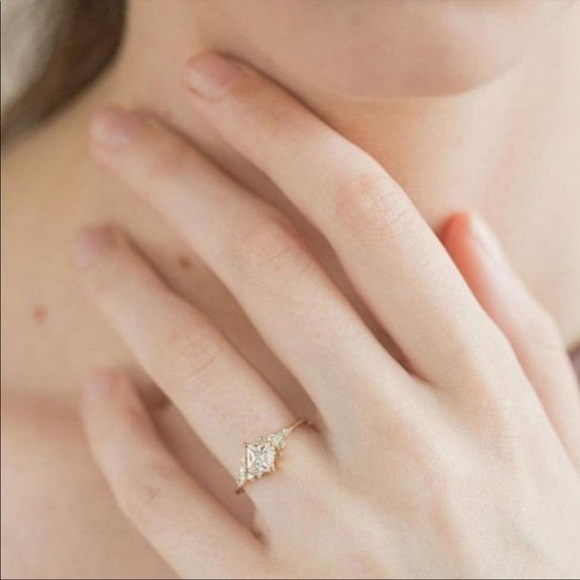 NEW YELLOW GOLD SQUARE WHITE SAPPHIRE RING, CUTE RING, SHINY RING. - Picture 5 of 5